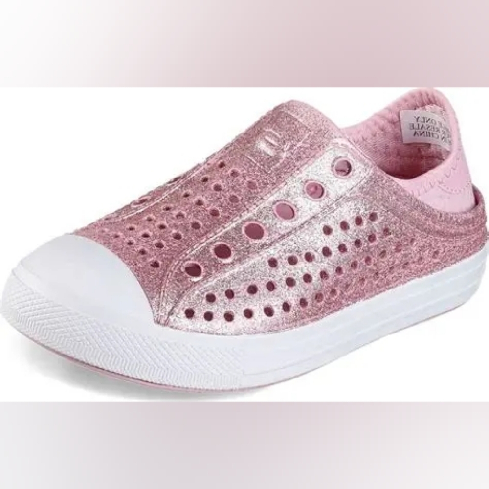 SKETCHERS Foamies Guzman Step Shoes.